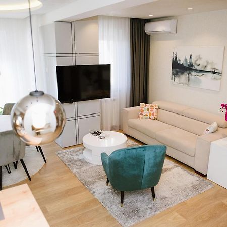 Lusso Apartman Subotica Esterno foto