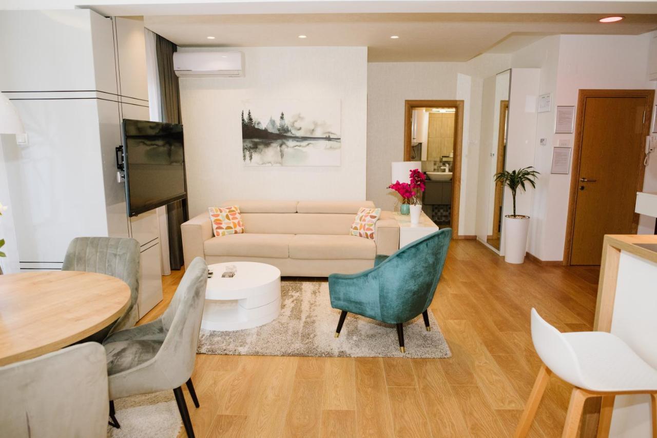 Lusso Apartman Subotica Esterno foto